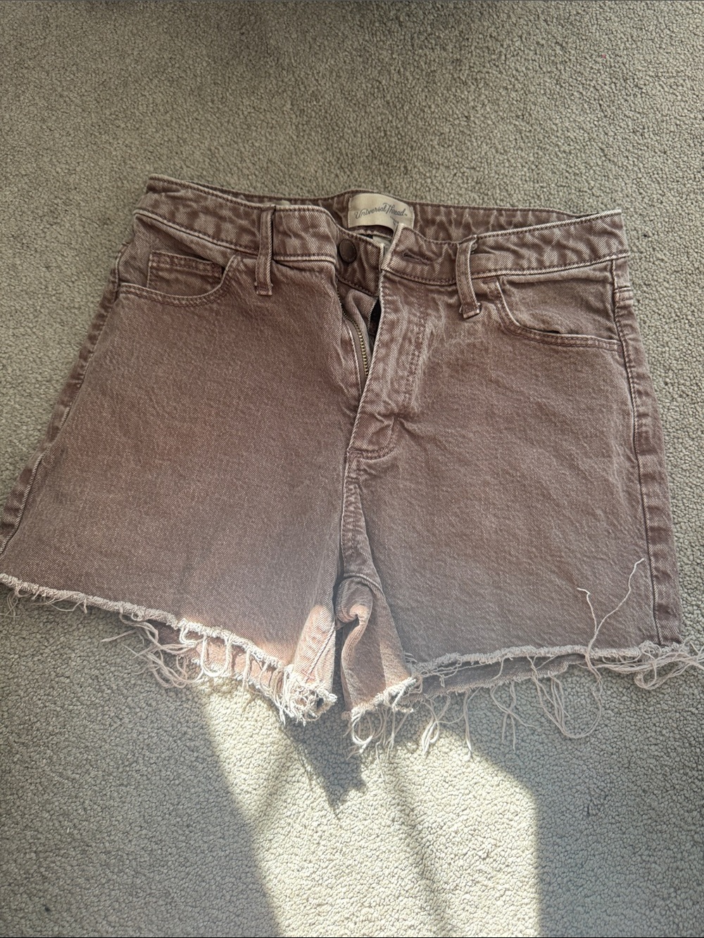 Women’s Frayed Hem Denim Shorts - Mauve brown